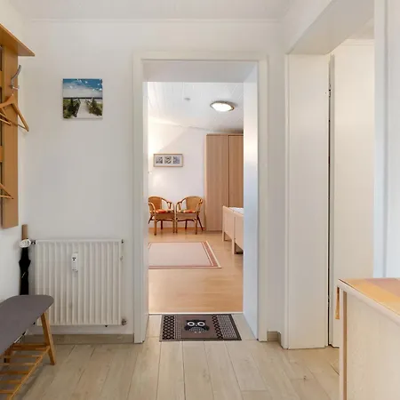 Apartment Loose *